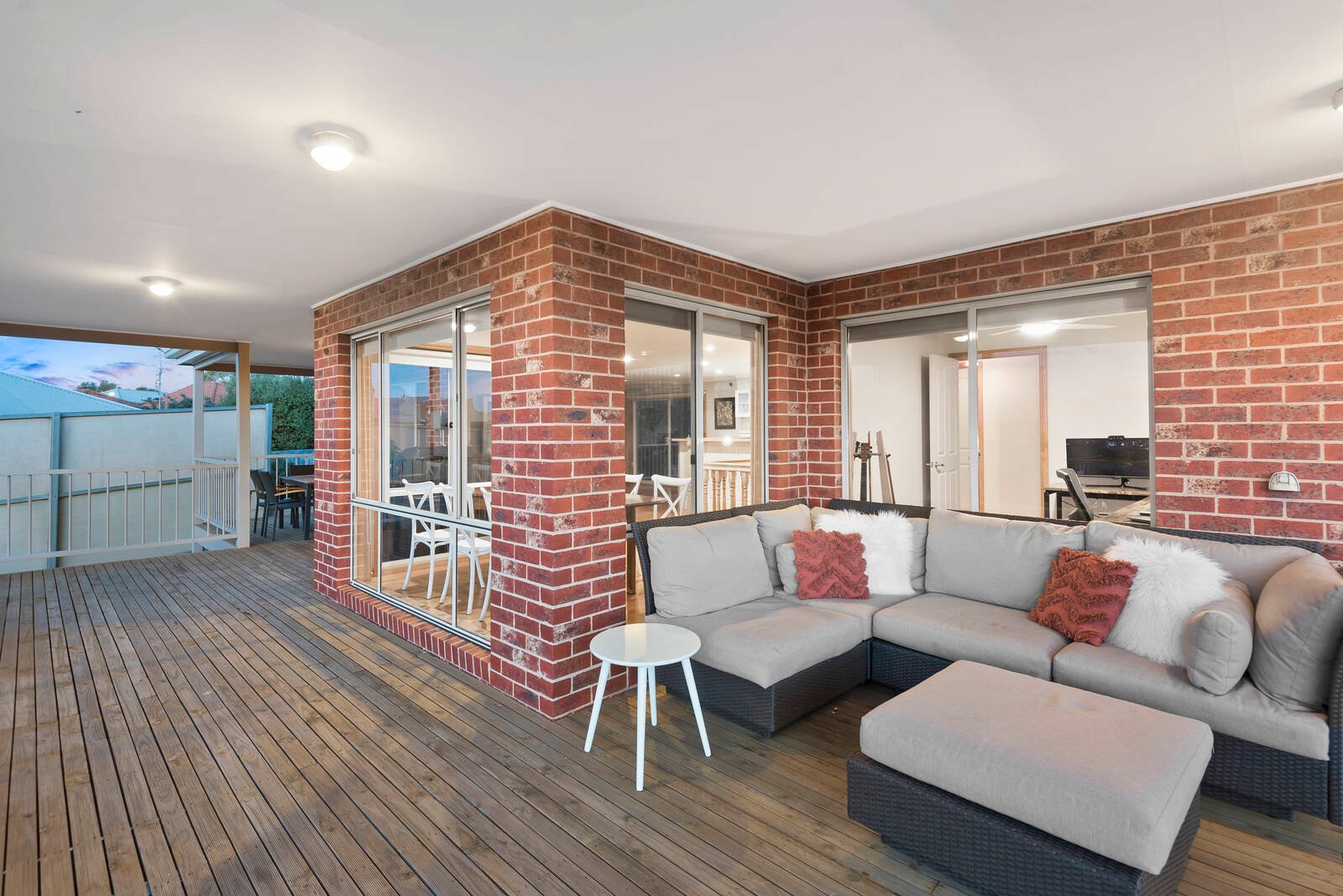 Property Gallery Thumbnail 10