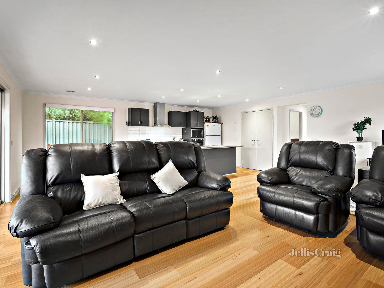 5 Rorey Street, Delacombe image 3