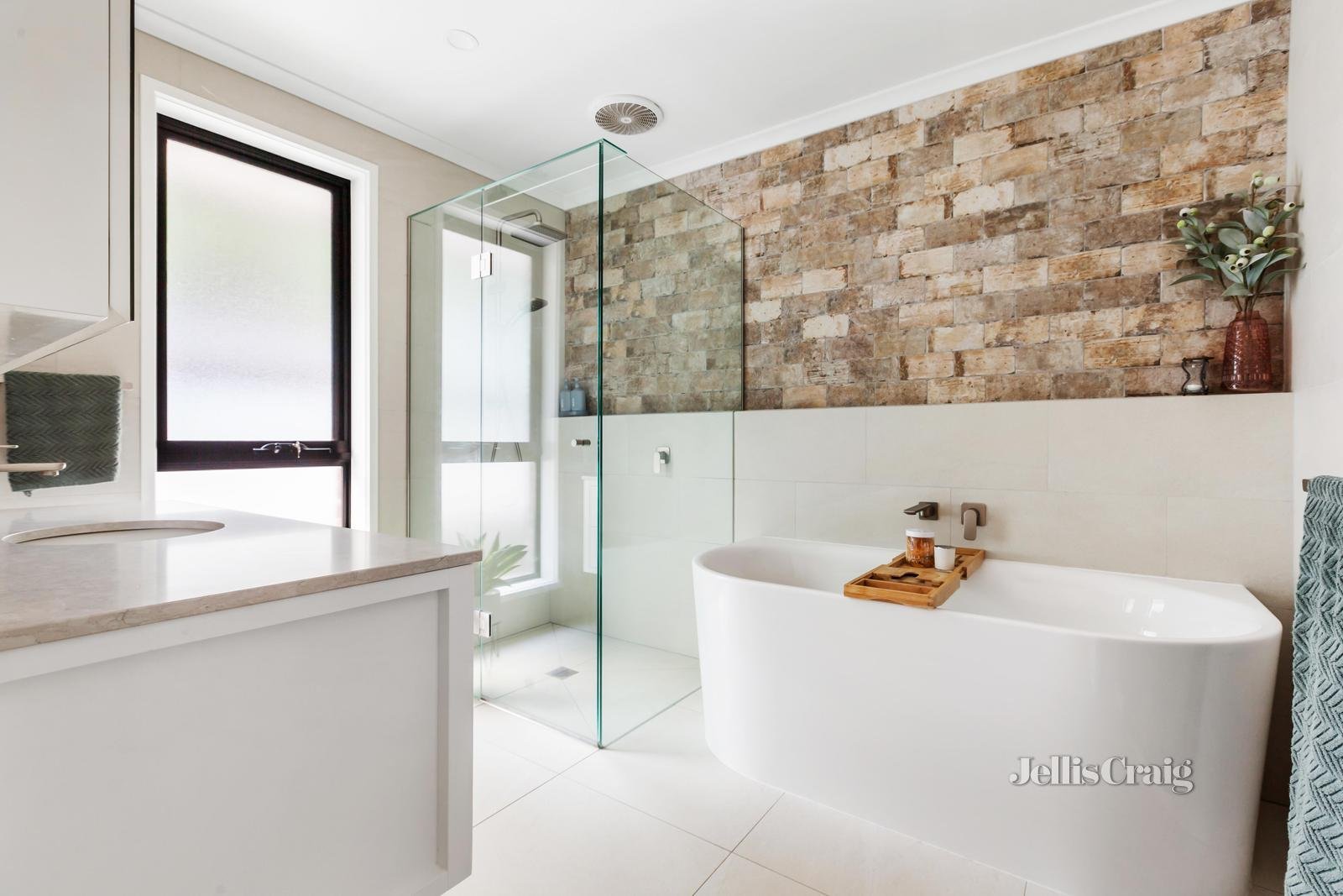 5 Roslyn Court, Eltham North image 11