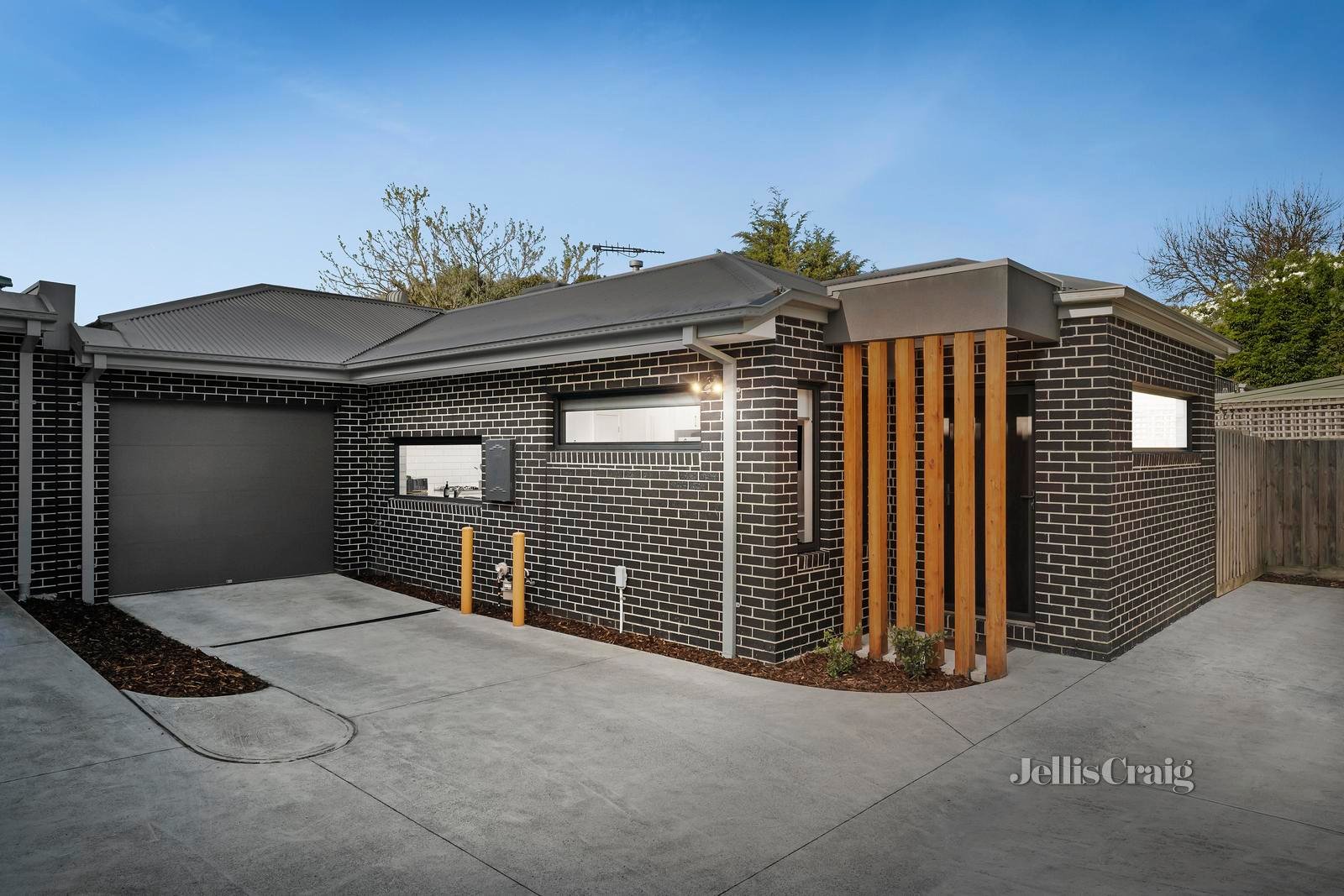 5 Sage Close, Kilsyth image 1