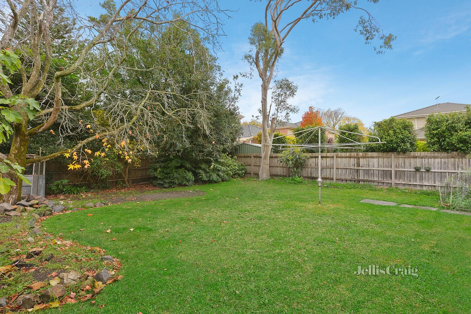 5 Seaview Street, Mount Waverley, VIC 3149 - House for Sale