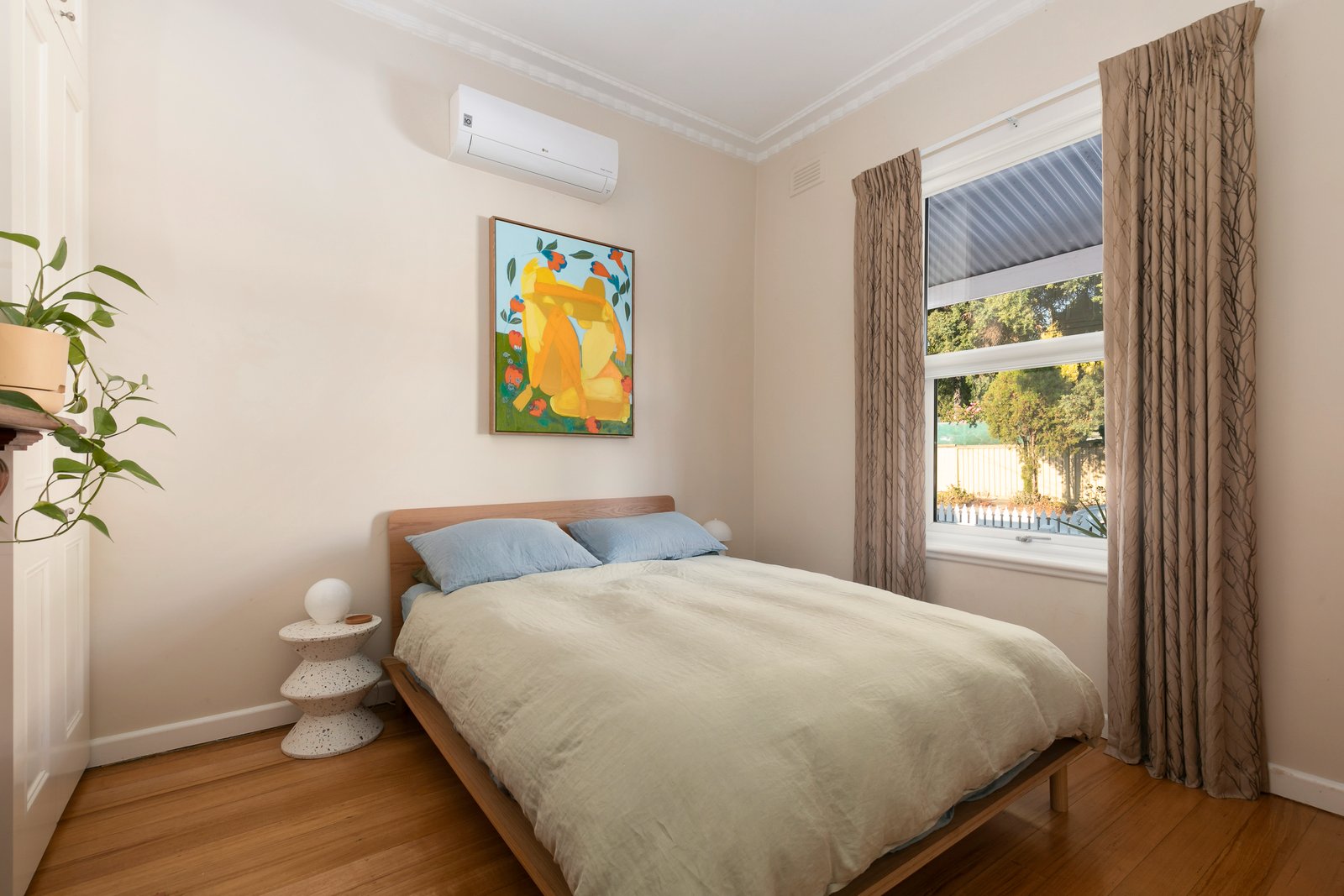 Property Gallery Thumbnail 7