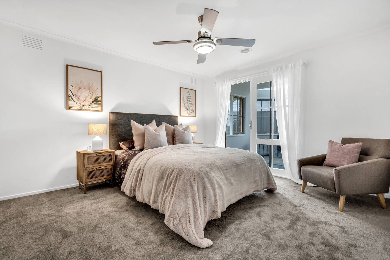 Property Gallery Thumbnail 9