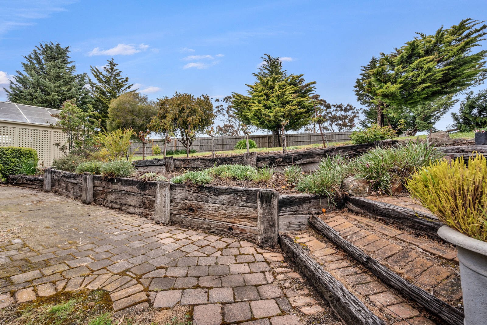 Property Gallery Thumbnail 18