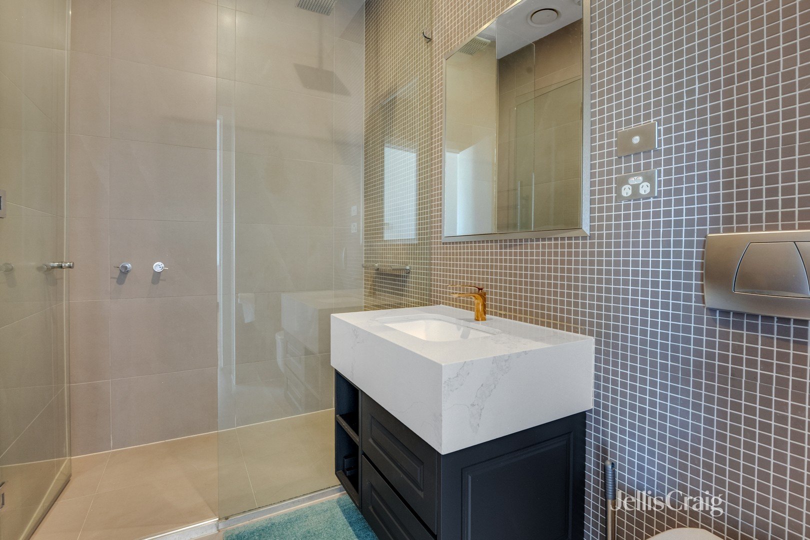 5 Skyline Drive, Maribyrnong image 11