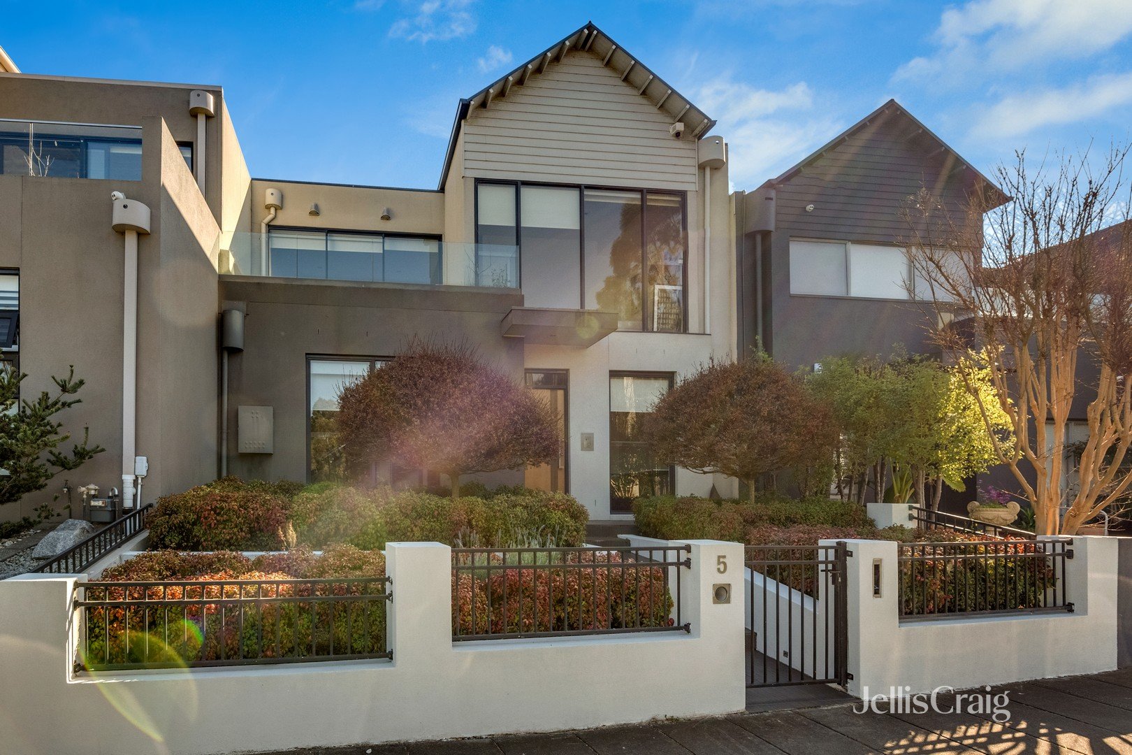 5 Skyline Drive, Maribyrnong image 14