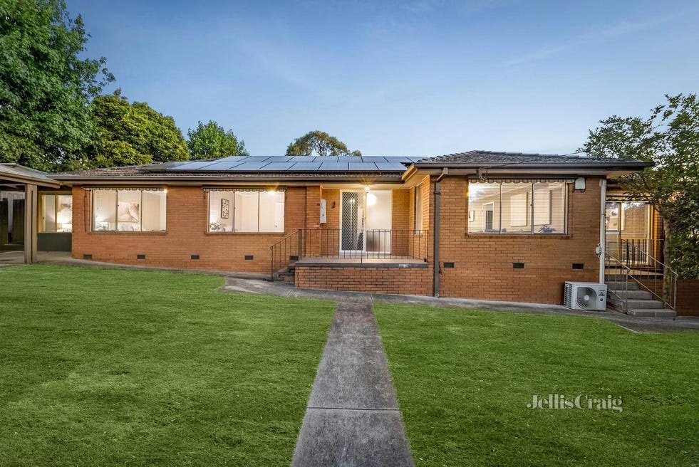 5 Smithdene Avenue, Ringwood East image 1
