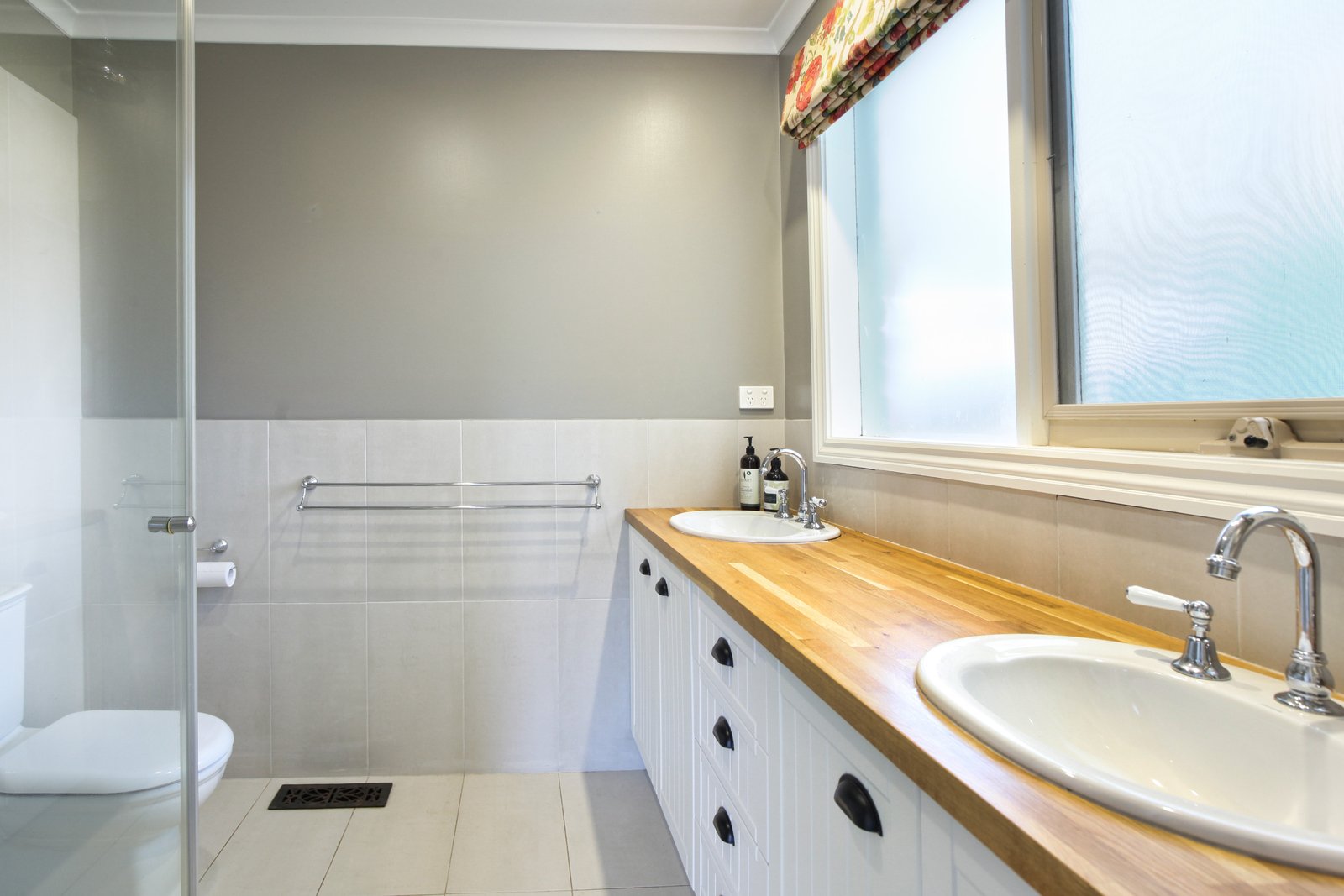 Property Gallery Thumbnail 9