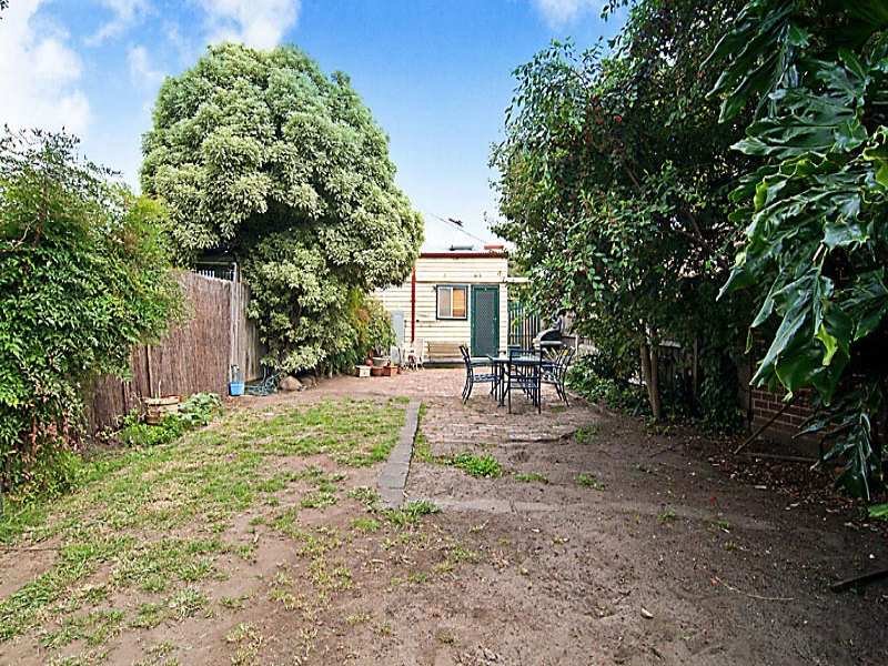5 Southampton Street, Footscray image 8