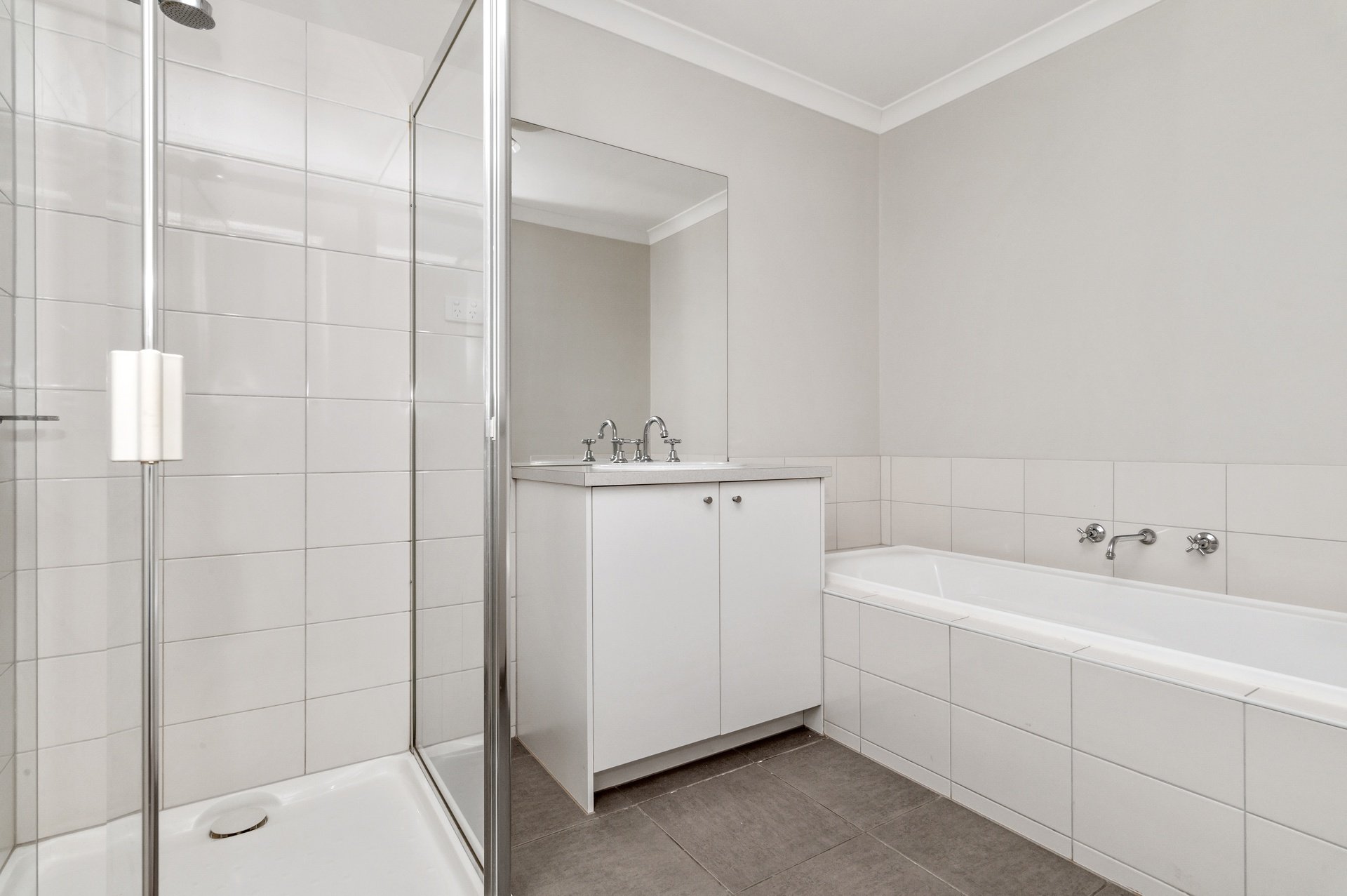 5 Spriggs Drive, Croydon image 4