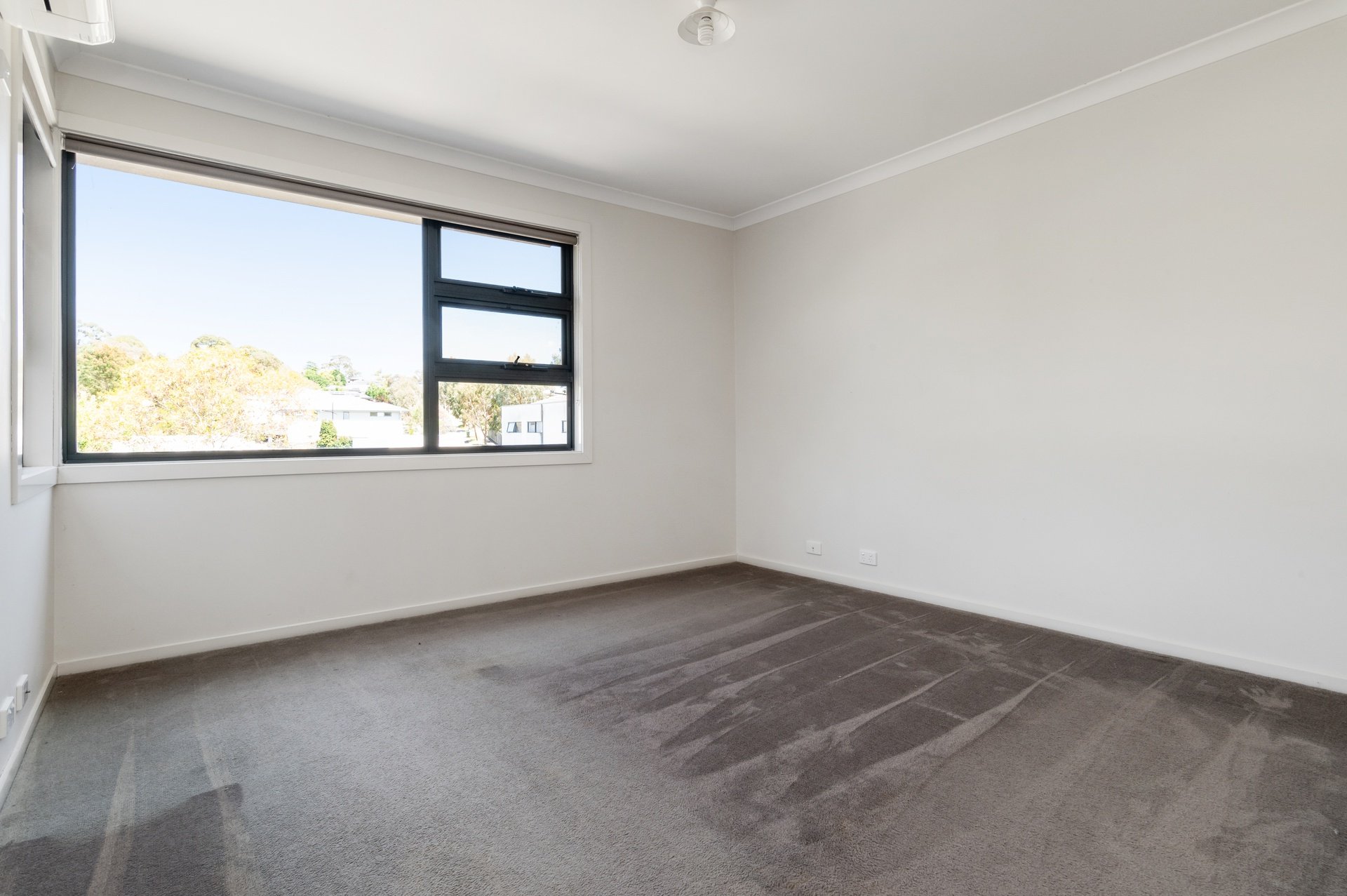 5 Spriggs Drive, Croydon image 5