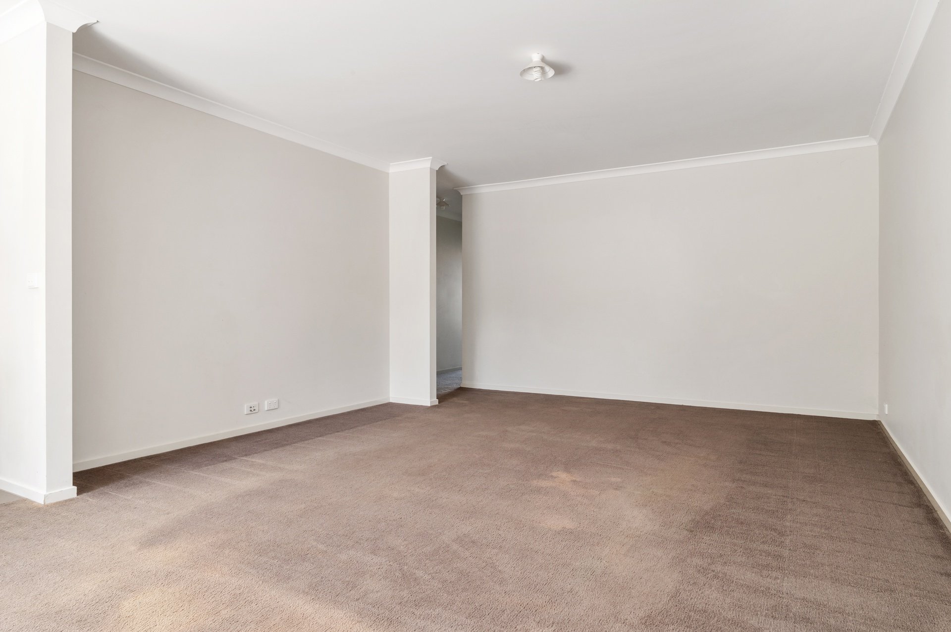 5 Spriggs Drive, Croydon image 6