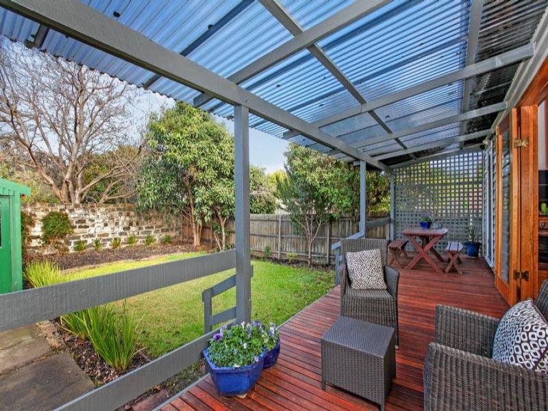 5 St Leonards Avenue YARRAVILLE