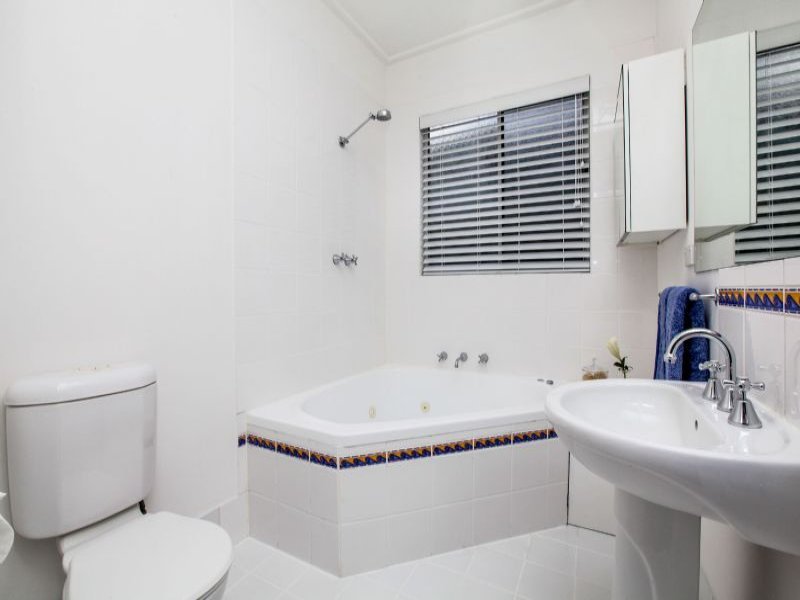 5 St Leonards Avenue YARRAVILLE