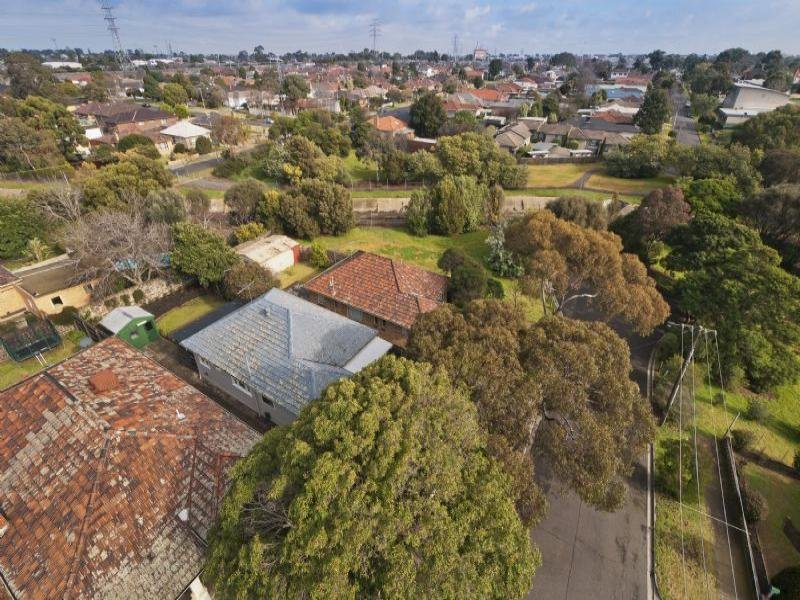 5 St Leonards Avenue YARRAVILLE