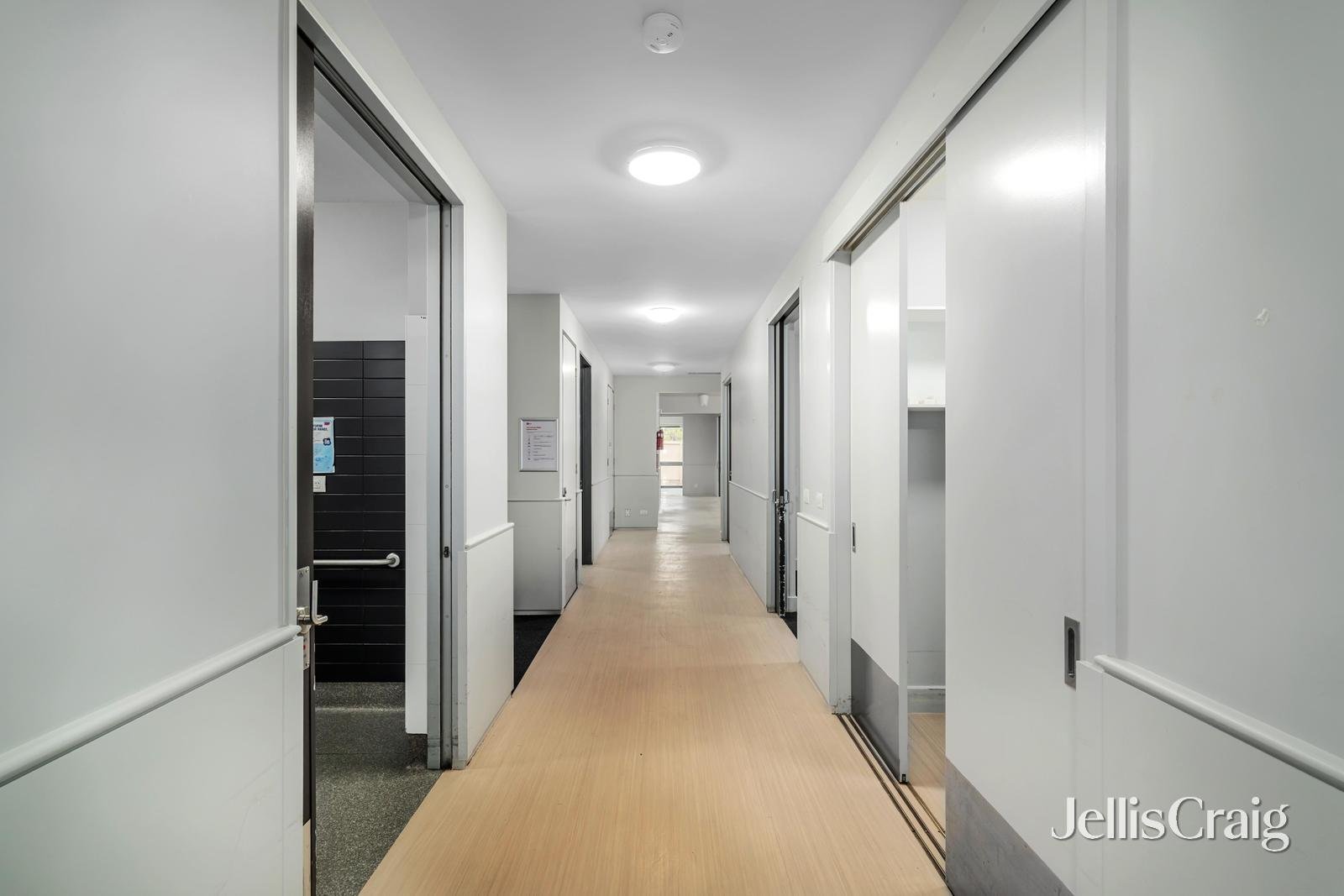 5 Station Avenue, Mckinnon image 11