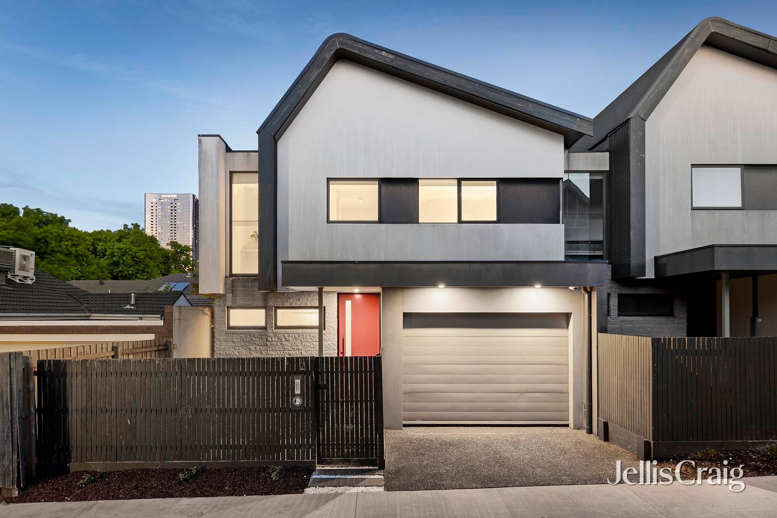 5 Station Walk, Box&nbsp;Hill image 1