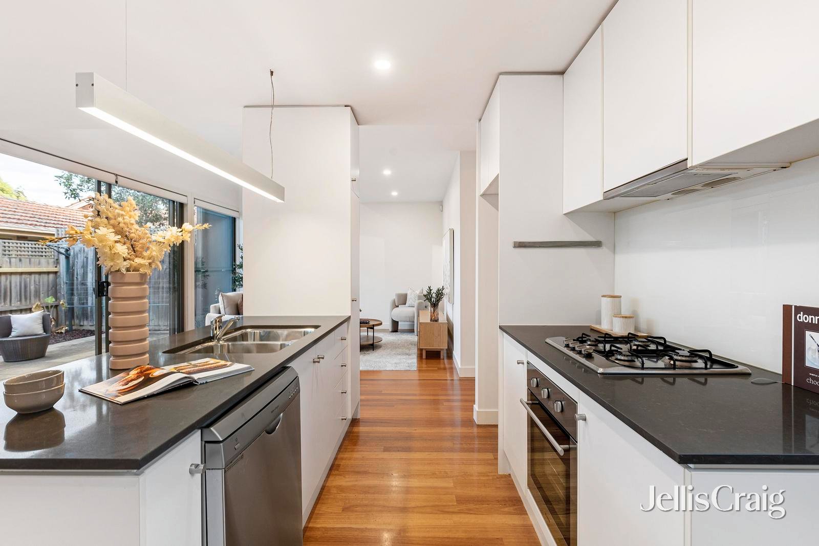 5 Station Walk, Box&nbsp;Hill image 7