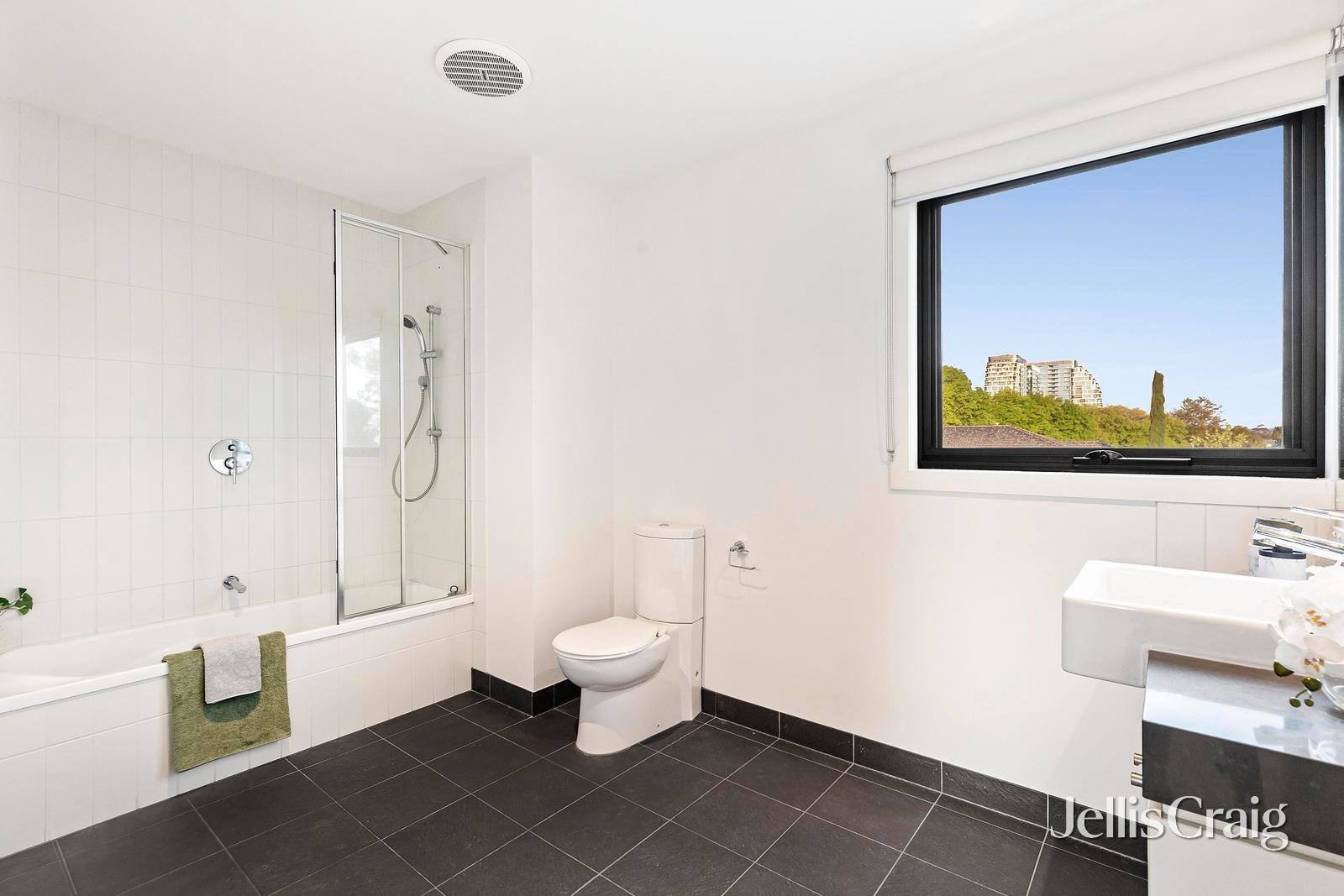 5 Station Walk, Box&nbsp;Hill image 11