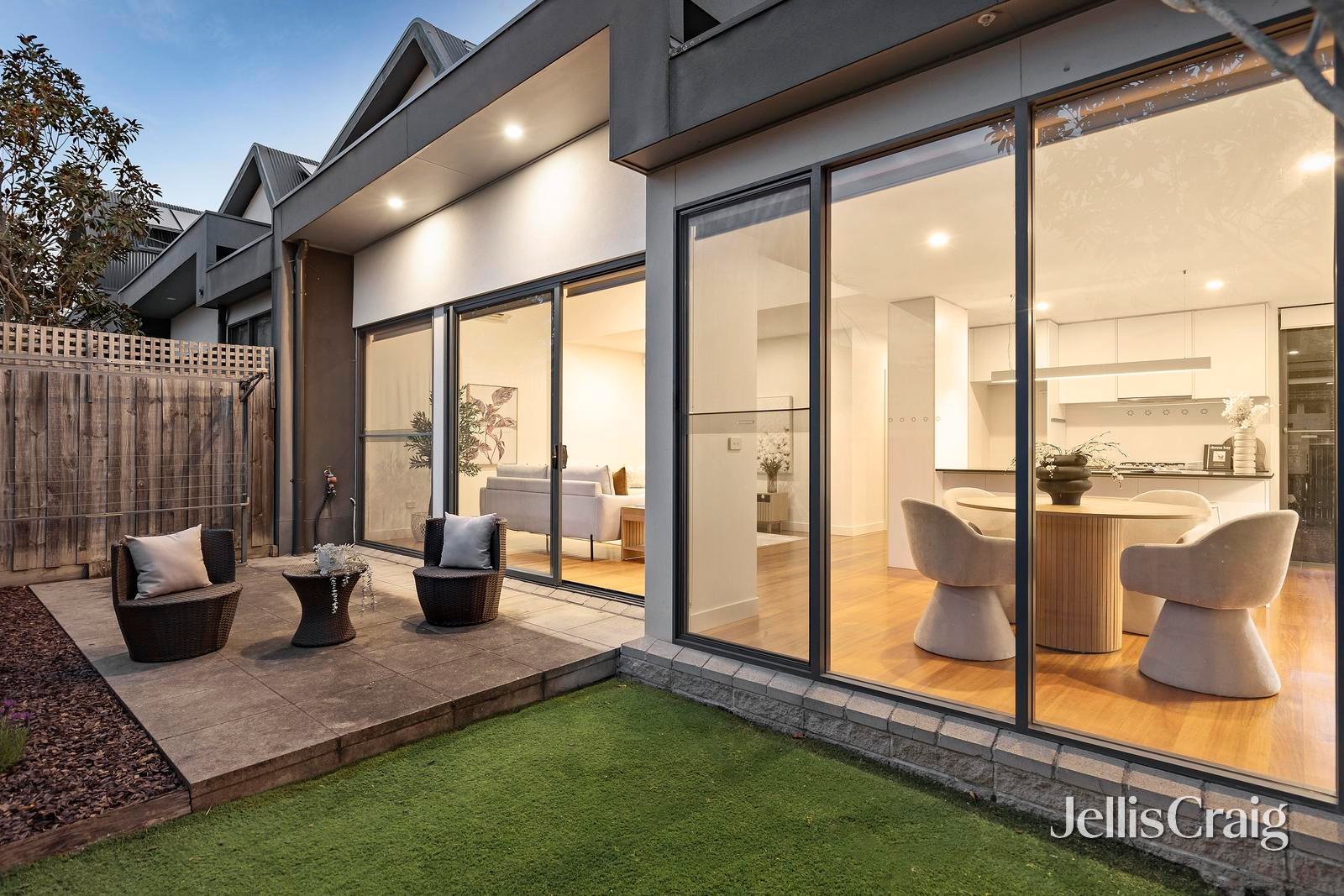 5 Station Walk, Box&nbsp;Hill image 13