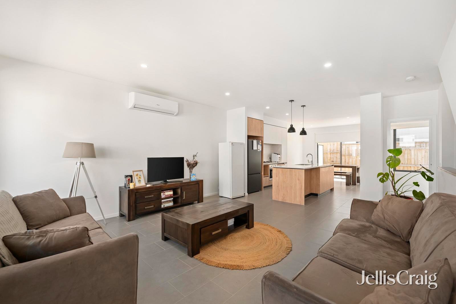 5 Steers Way, Lilydale image 2