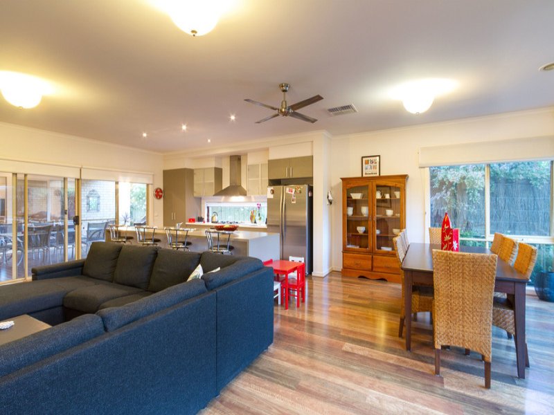 5 Stradbroke Road, Montrose image 5