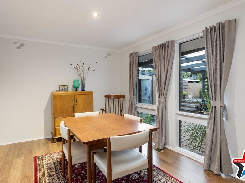 5 Sunburst Court, Mooroolbark image 4