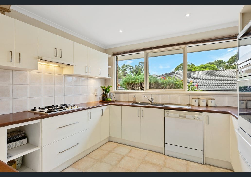 5 Sunnybrook Drive, Wheelers Hill image 1