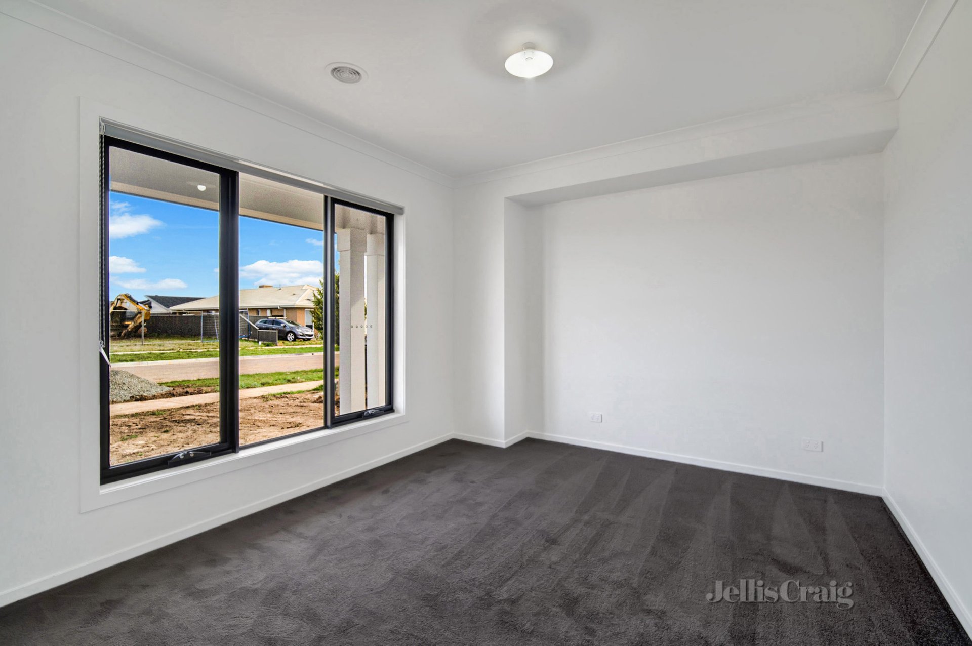 5 Swallow Street, Winter Valley image 6