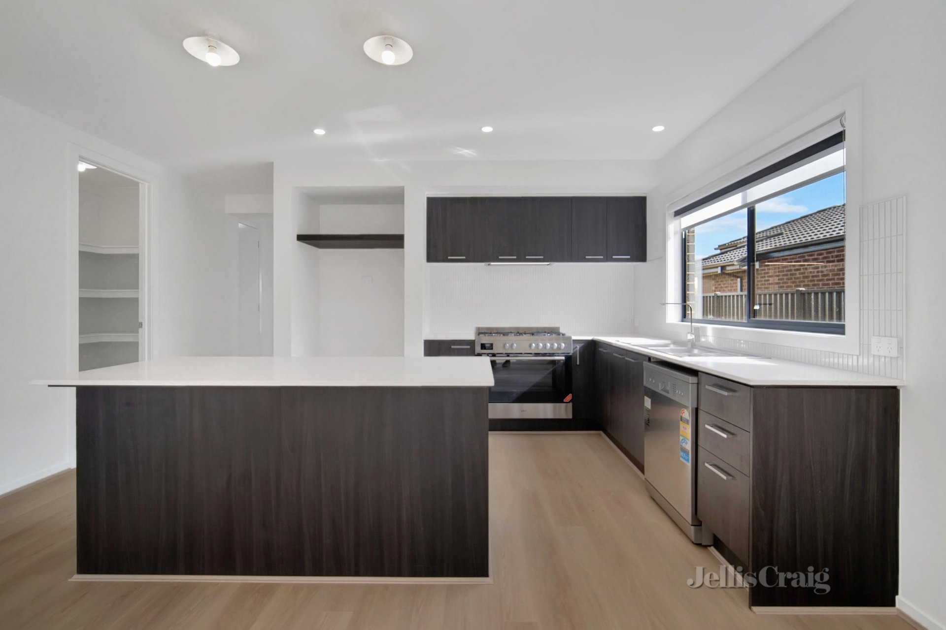 5 Swallow Street, Winter Valley image 3