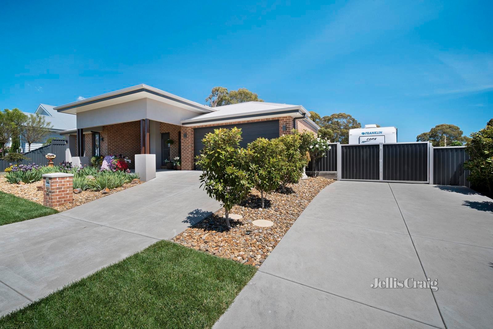 5 Tanderra Court, Miners Rest image 1