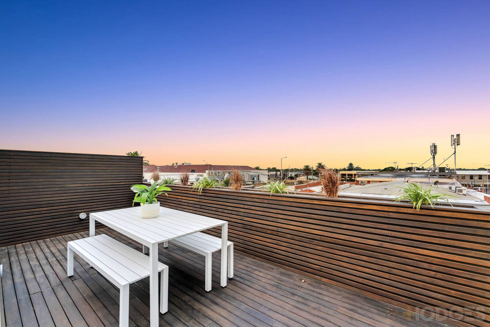 5 The Beachway  Chelsea