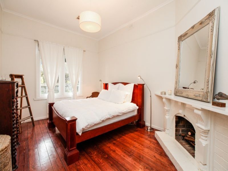5 Thomas Street YARRAVILLE