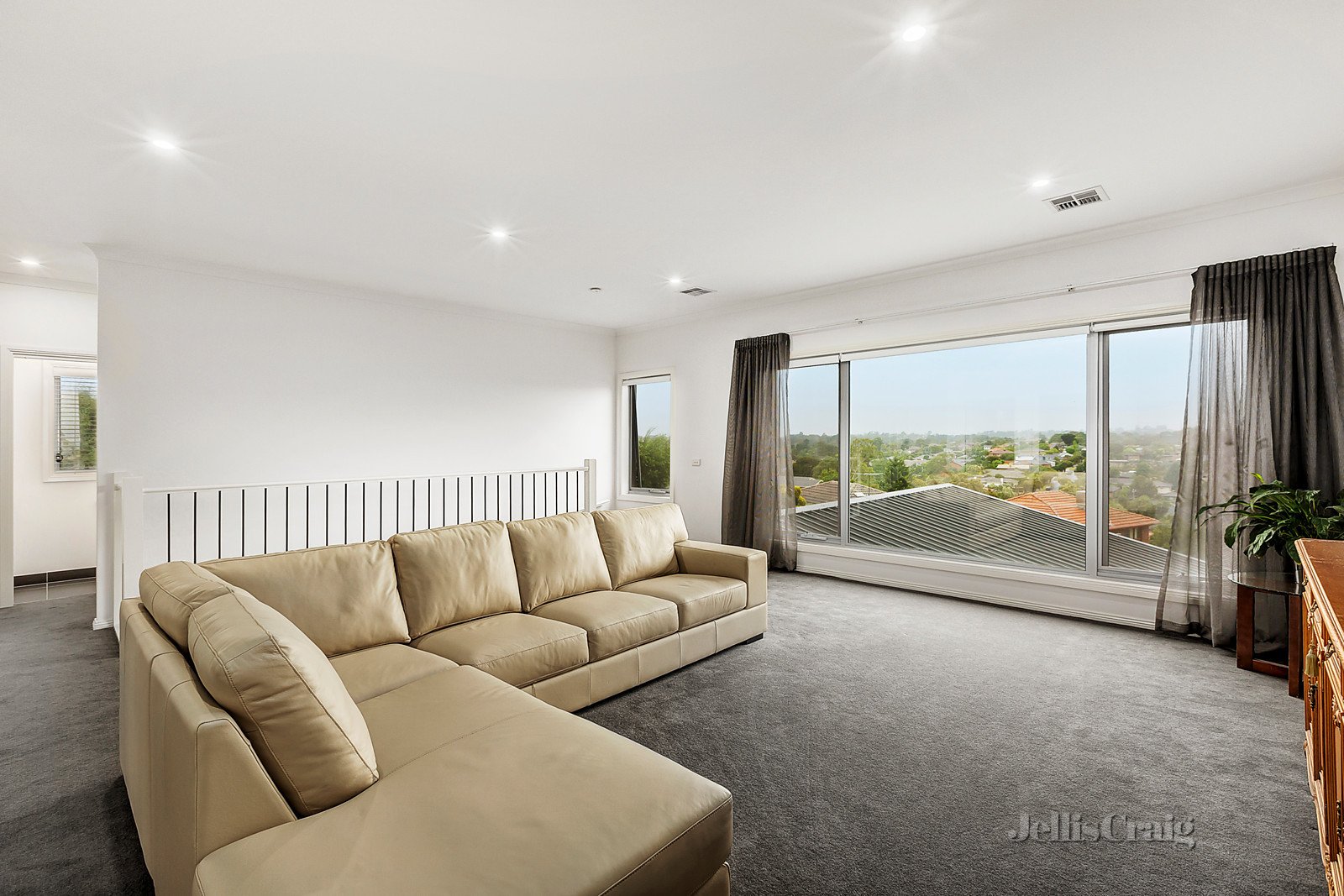 5 Tiffany Court, Doncaster image 3