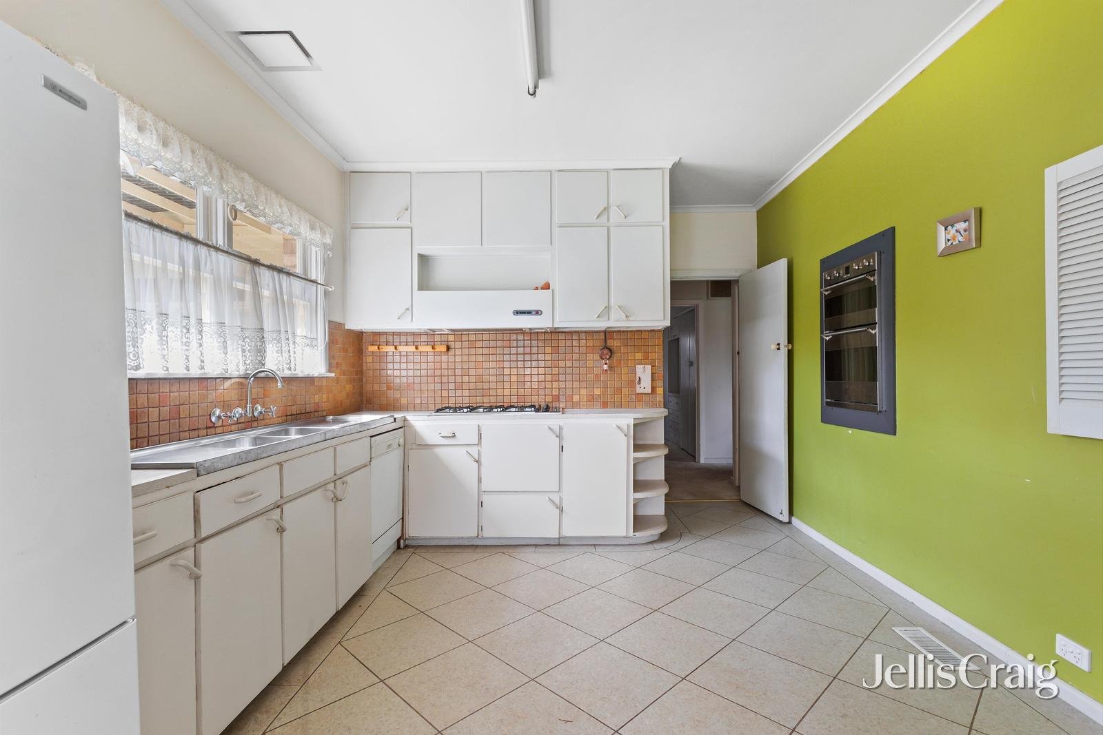 5 Tovey Street, Balwyn North image 5