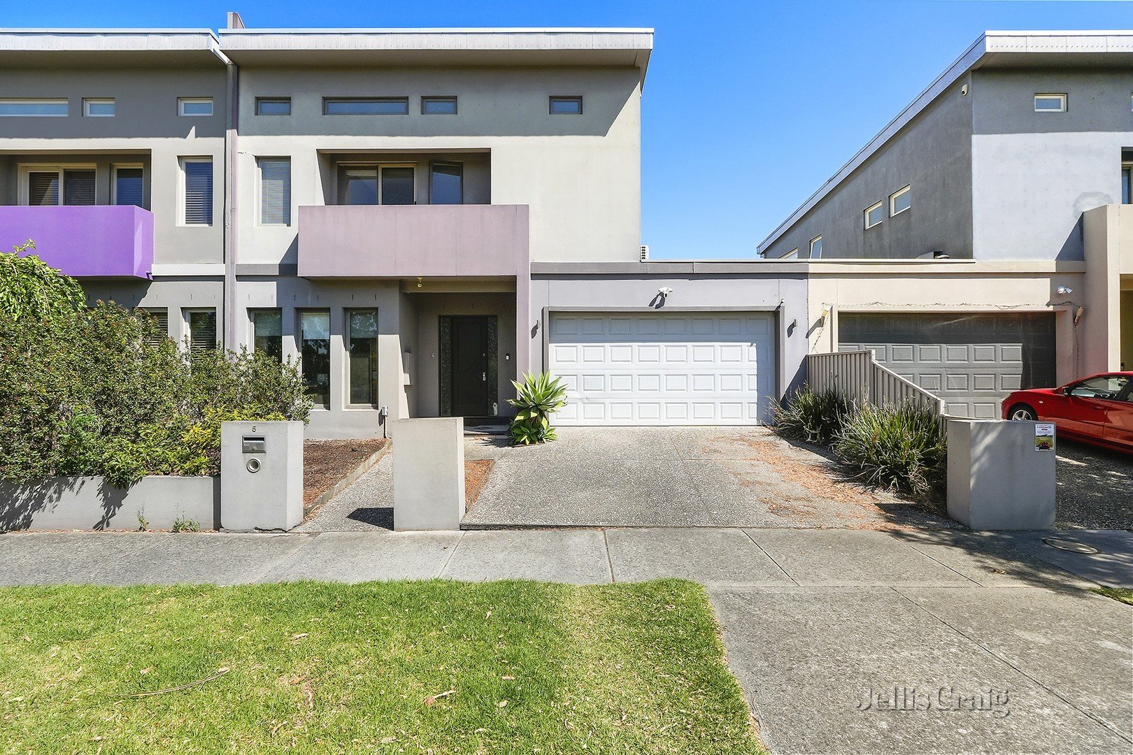 5 Treeby Boulevard, Mordialloc image 2