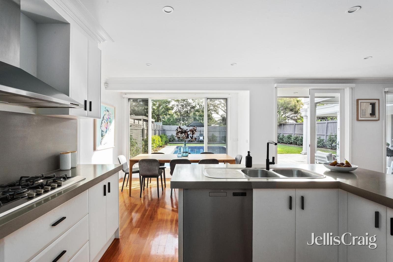 5 Twisden Road, Bentleigh image 6
