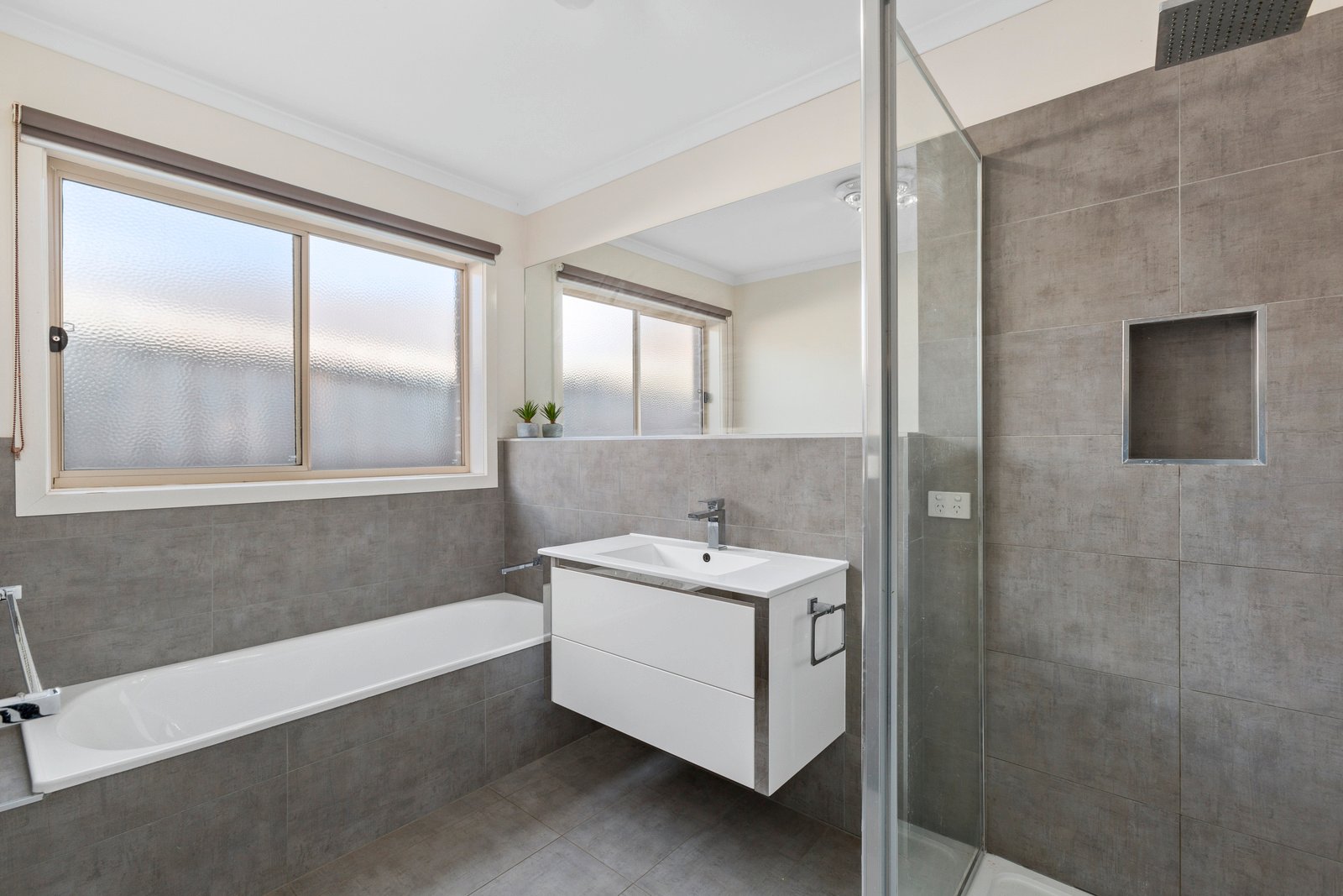Property Gallery Thumbnail 5