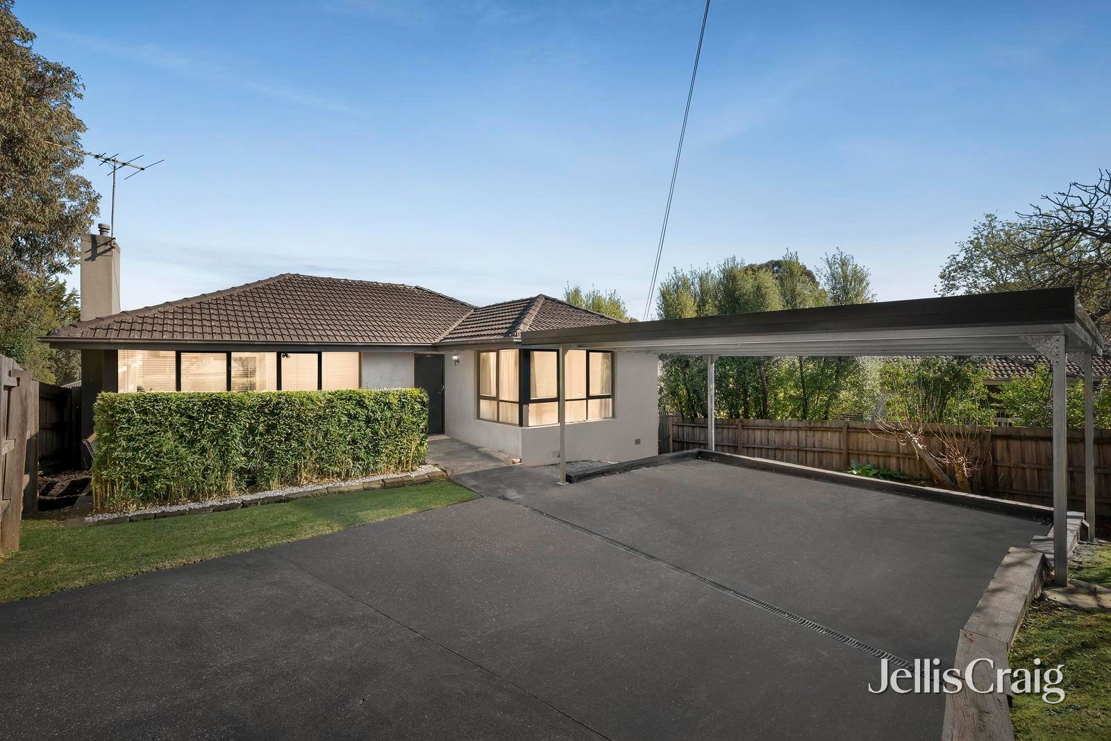 5 Uralla Court, Mooroolbark image 1