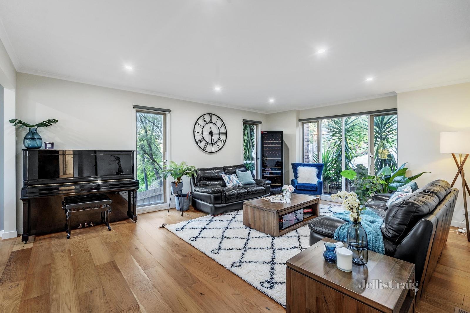 5 Van Unen Court, Doncaster East image 2