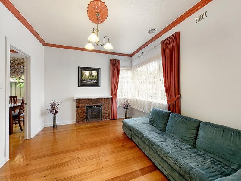 5 Venice Street, Box Hill South image 2