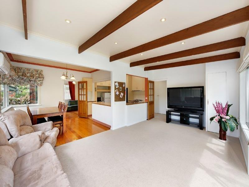 5 Venice Street, Box Hill South image 4
