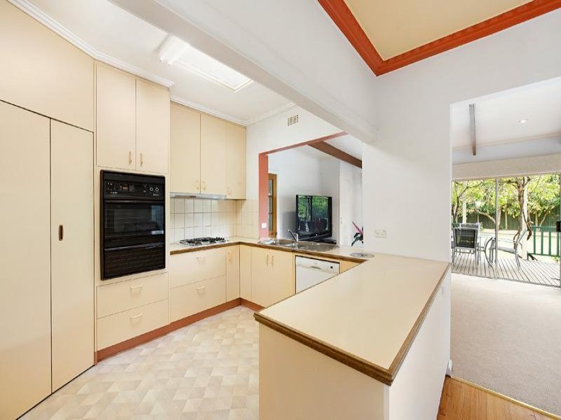 5 Venice Street, Box Hill South image 5