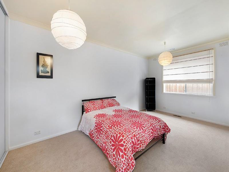 5 Venice Street, Box Hill South image 8