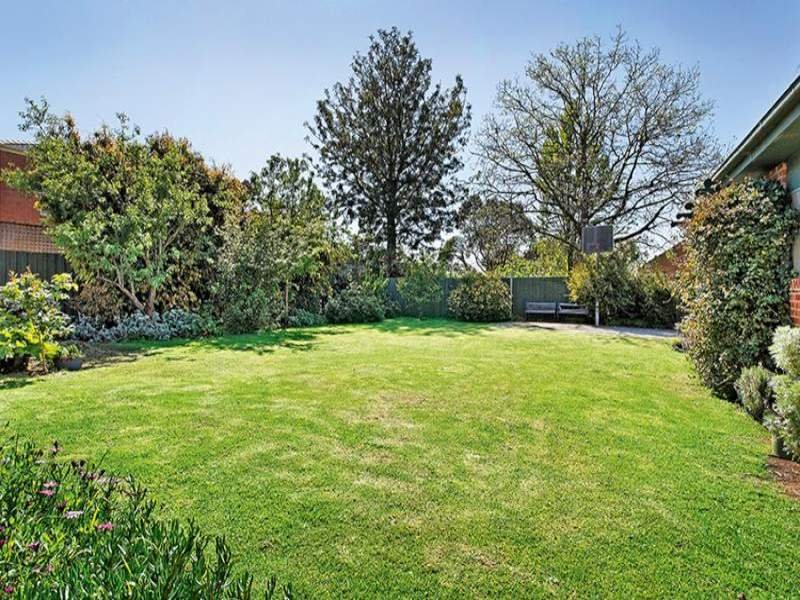 5 Venice Street, Box Hill South image 8