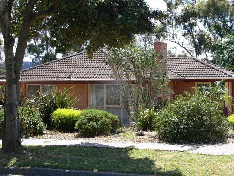 5 Wallace Way, Mooroolbark image 1