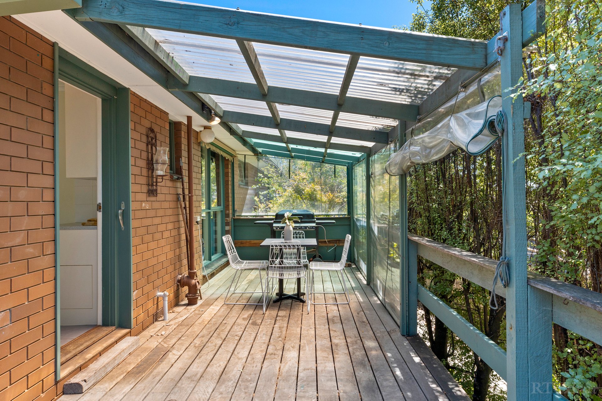 Property Gallery Thumbnail 12