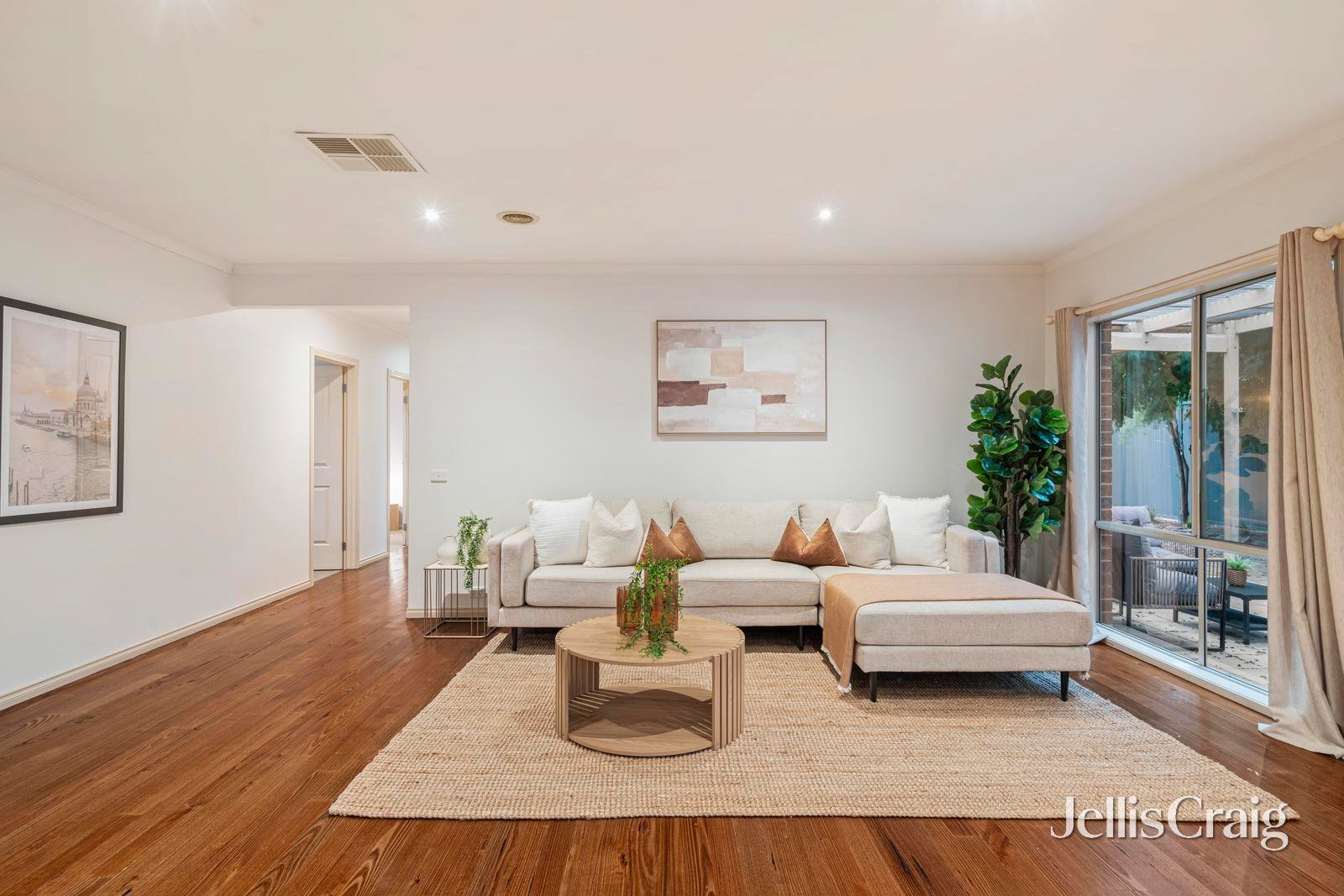 5 Waterford Place, Greensborough image 2