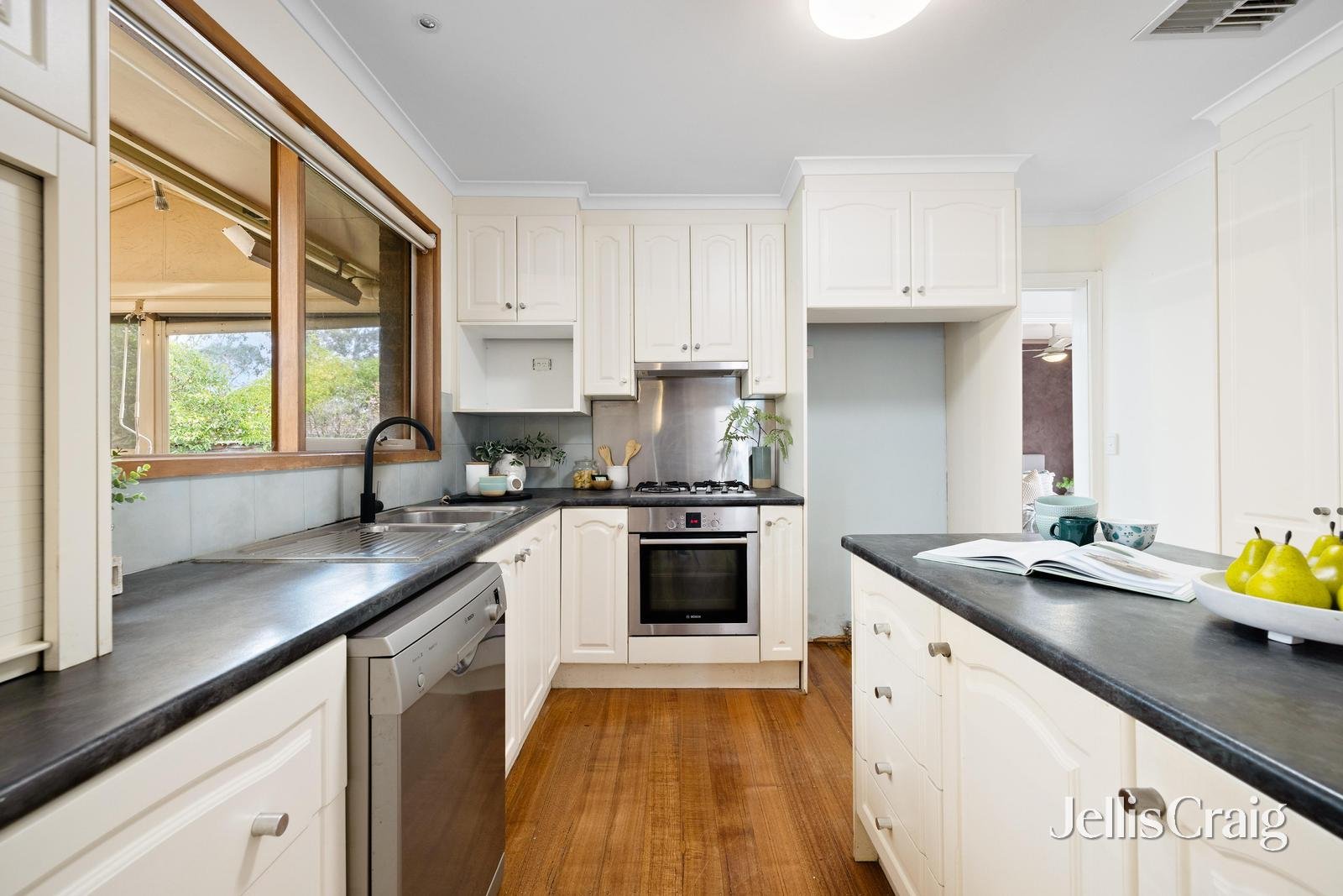 5 Welsh Court, Bayswater image 4