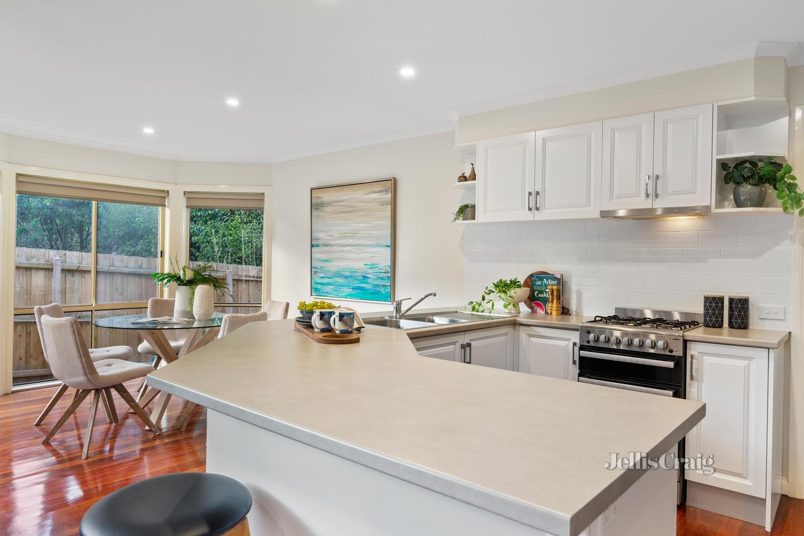 5 Wesley Court, Croydon image 6